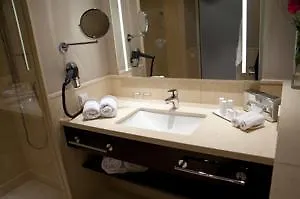 Parkhotel Stuttgart Messe-airport מלון 4*